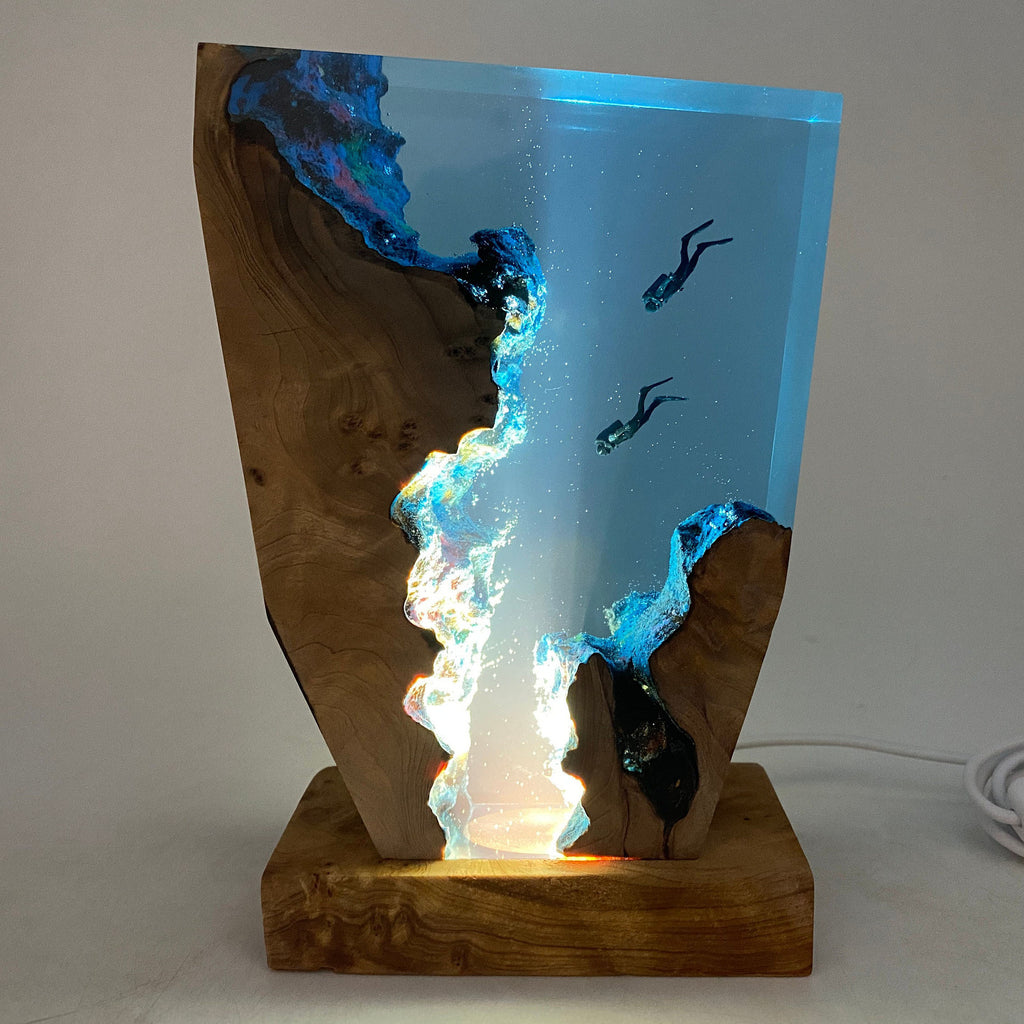 Abyss Diving Lamp - Unique Decor for Scuba Diving