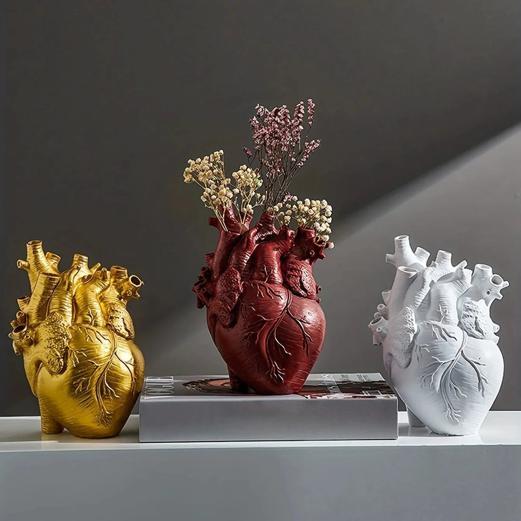 Elegant Anatomical Heart Vase – Nordic Resin Pot for Tabletop Floral Arrangements
